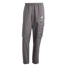 jogging Mercedes AMG strg...